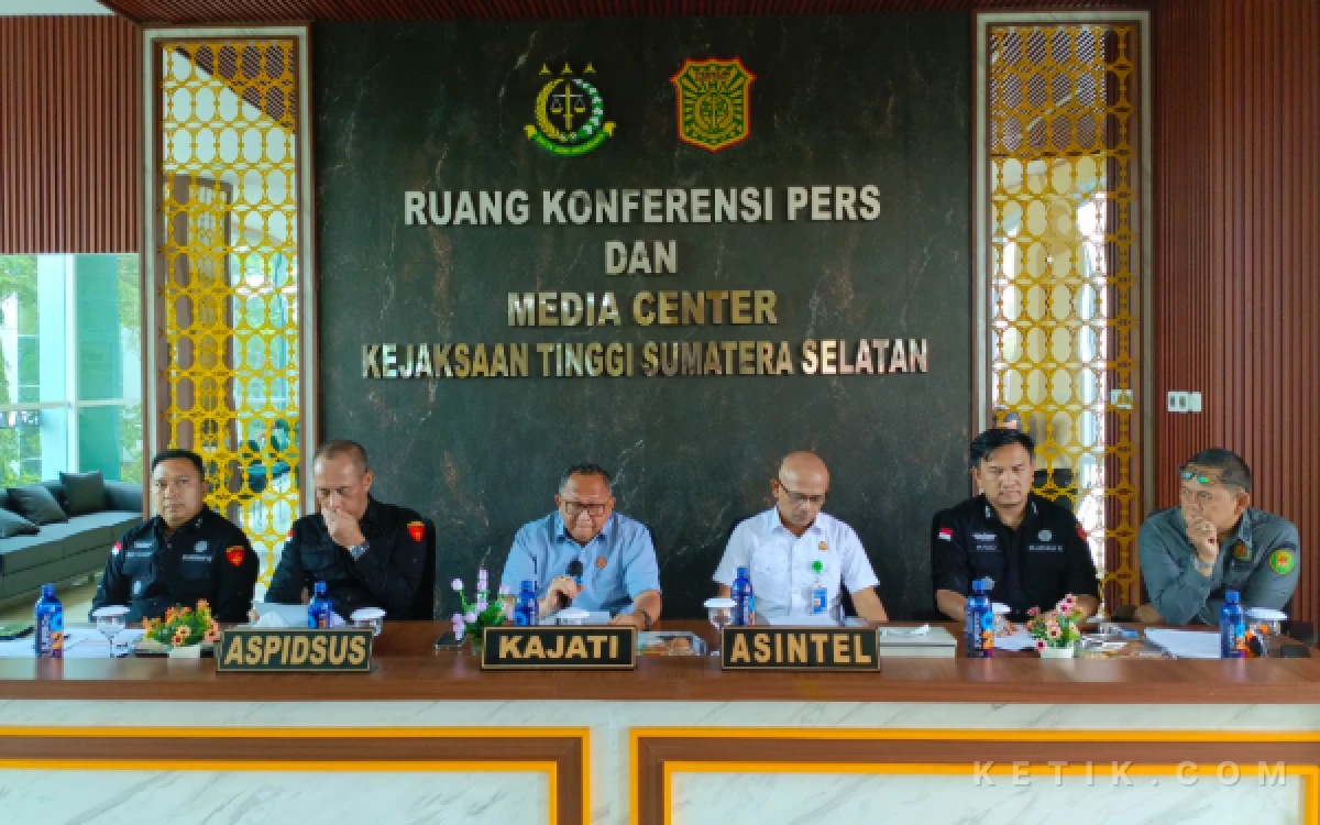 Thumbnail Berita - Usut Kasus Jumbo hingga OTT, Kejati Sumsel Selamatkan Rp904 Miliar Uang Negara