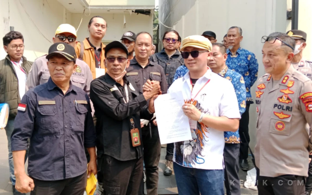 Thumbnail Berita - Kanopi hingga Teralis Stainless Disebut Hilang, Pemenang Lelang Pertimbangkan Lapor Polisi