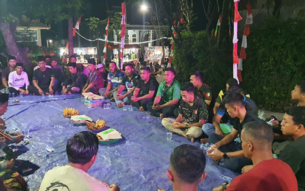 Thumbnail Berita - Program TMMD ke-128 Kodim 0820 Probolinggo Hampir Selesai, Warga dan Satgas Gelar Tasyakuran