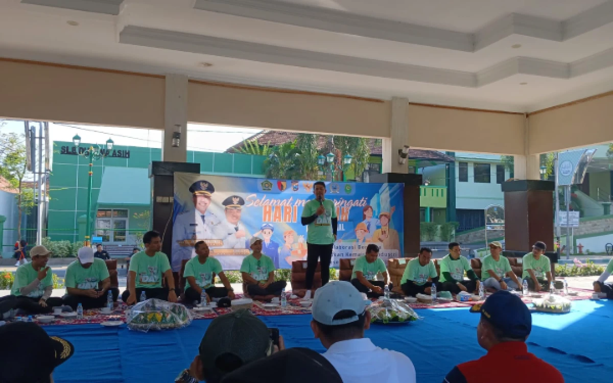 Thumbnail Berita - May Day Guyub di Probolinggo, Buruh dan Pengusaha Kompak Dukung Investasi Daerah