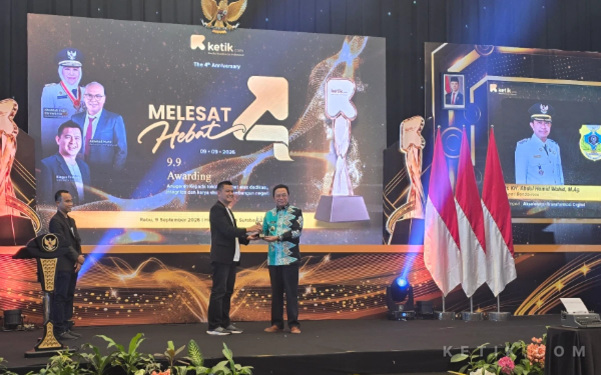 Thumbnail Berita - Abdul Hamid Wahid, Bupati Bondowoso Dinobatkan sebagai Akelerator Transformasi Digital