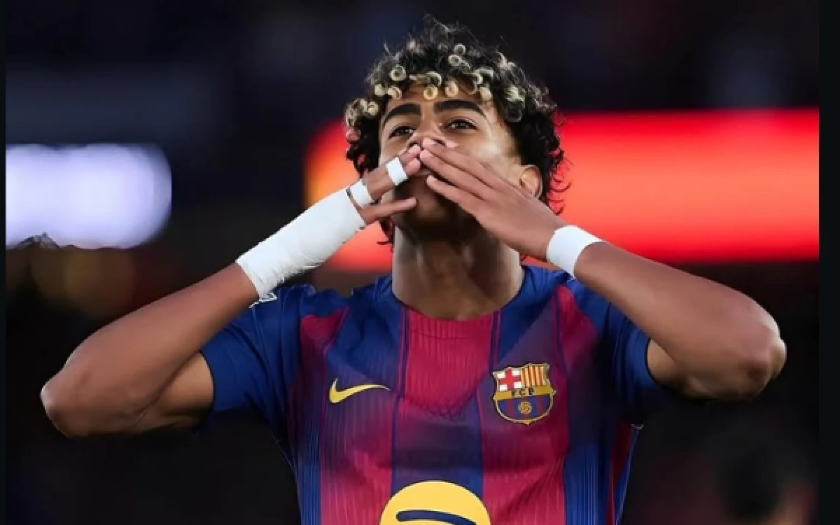 Thumbnail Berita - Luis de la Fuente Menjelma Jadi Sosok Ayah bagi Skuad Spanyol