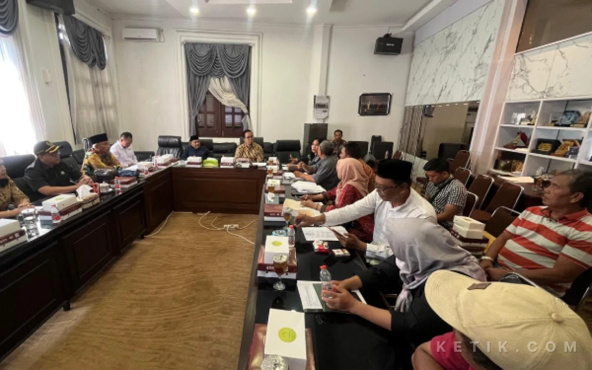 Thumbnail Berita - DPRD Kota Malang Terima Aduan, 500 Pedagang Pasar Gadang Tak Tertampung Relokasi