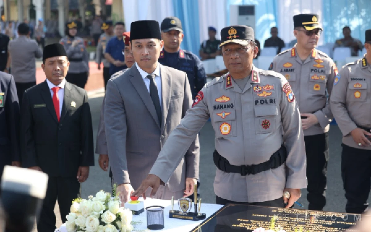 Thumbnail Berita - Naik Status Jadi Polresta, Kapolda Jatim Minta Polisi Tuban Tingkatkan Profesionalisme dan Pelayanan Presisi