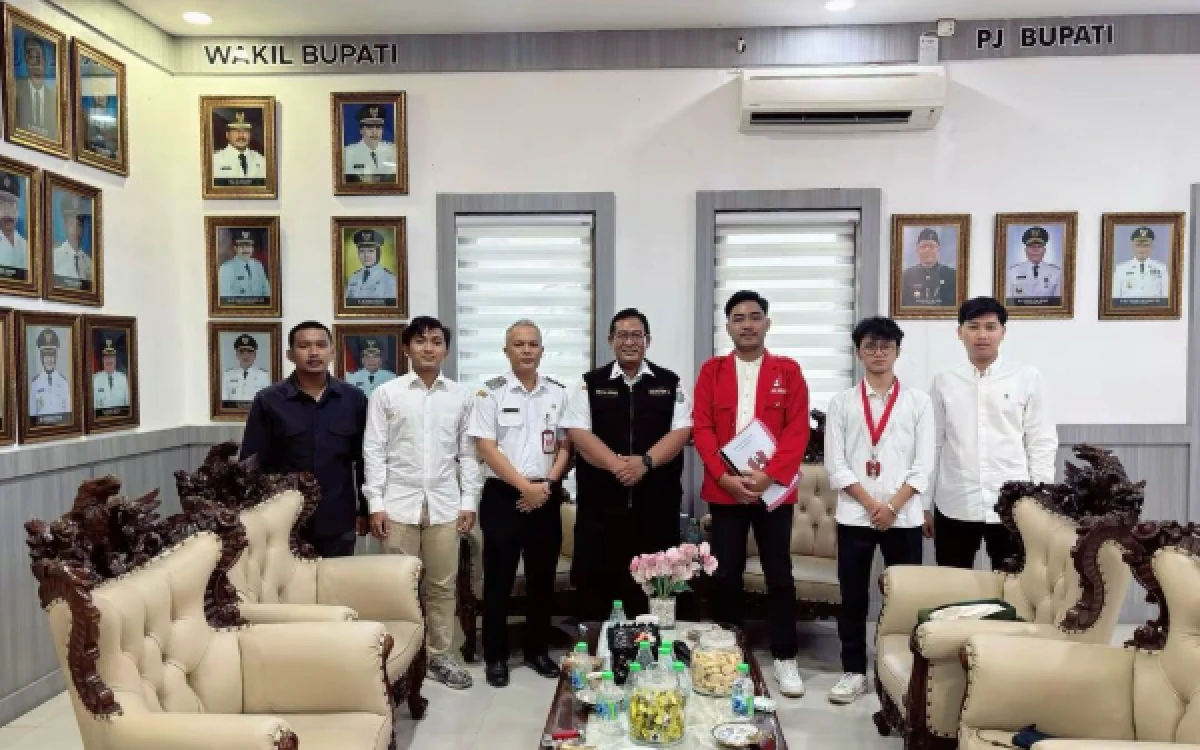 Thumbnail Berita - GMNI Jombang Audiensi dengan Pemkab Jombang, Soroti Pengawasan Program Pemerintah Pusat