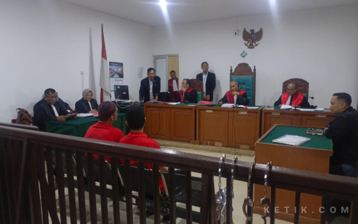 Thumbnail Berita - Hakim Jatuhkan Vonis 9,5 Tahun untuk Residivis Jambret di Kasus Sabu 96 Gram