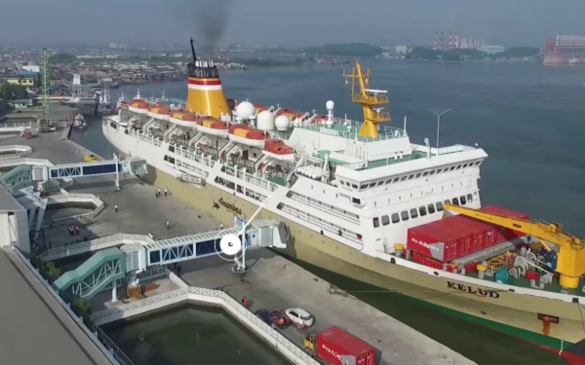 Thumbnail Berita - Mahasiswa UB Kediri Pelajari Strategi Pelindo Tingkatkan Efisiensi Pelayanan Terminal Penumpang