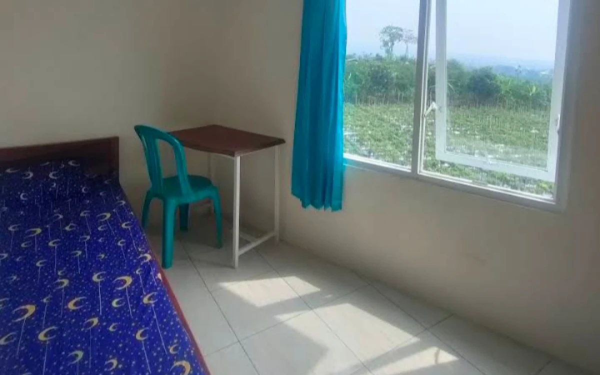 Foto Salah satu kamar tidur yang bisa mahasiswa sewa di Oerep Kost. (Foto: Oerep Kost Google Maps)