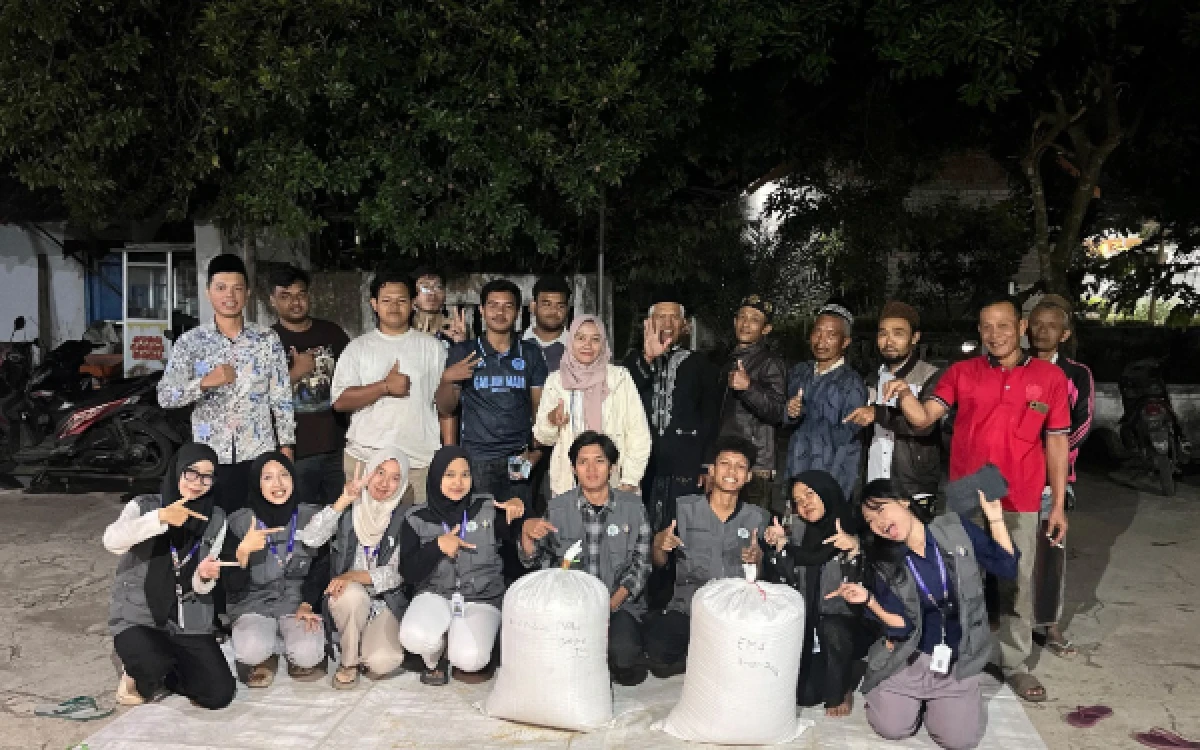 Thumbnail Berita - Lewat Teknologi Amonifer, Mahasiswa KKN PSDKU UB Kediri Ubah Tongkol Jagung Jadi Pakan Ternak