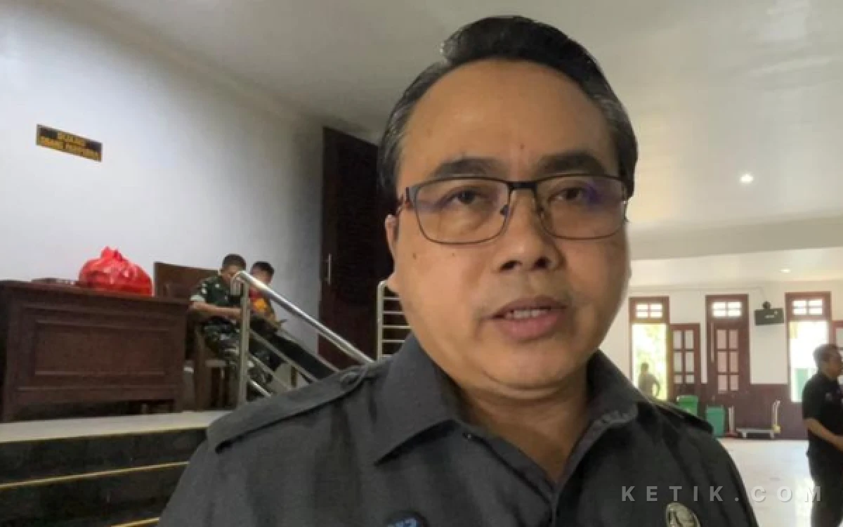 Foto Kepala Disporapar Kota Malang, Arif Tri Sastyawan menjelaskan tentang optimalisasi wisata malam Kota Malang. (Foto: Lutfia/Ketik.com)