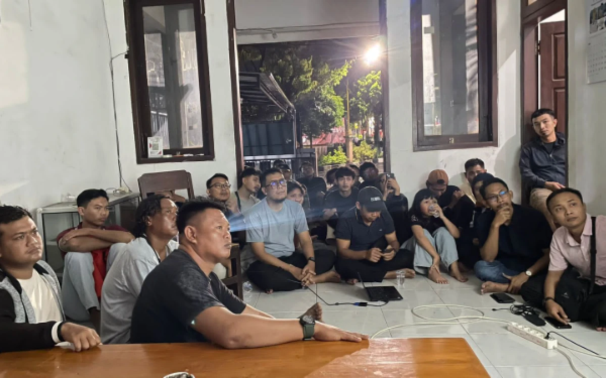 Thumbnail Berita - Warga Tuban Antusias Nobar Film Dokumenter “Pesta Babi”, Bahas Dampak Pembangunan dan Isu Papua