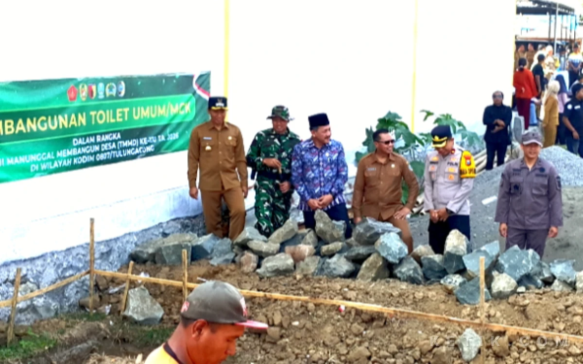 Thumbnail Berita - Plt Bupati Tulungagung Buka TMMD ke-130, 150 Personel TNI Dikerahkan Bangun Desa Pojok!