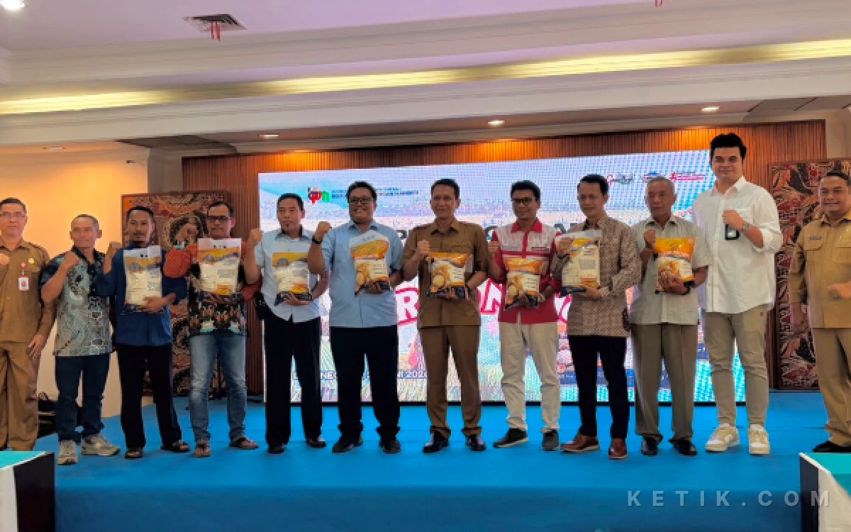 Thumbnail Berita - Strategi Kemandirian Pangan, Pemkab Bojonegoro Luncurkan Beras “Rojo Nogo”