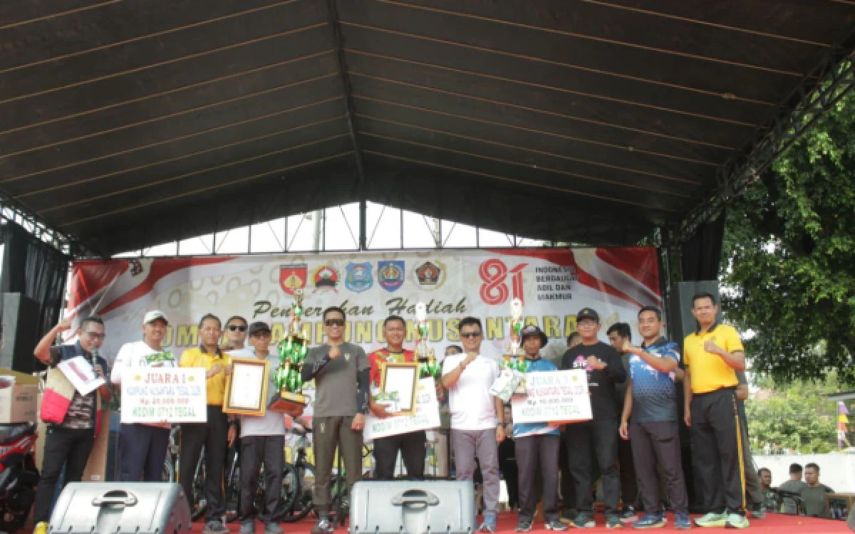 Thumbnail Berita - Kodim 0712/Tegal Gelar Lomba Kampung Nusantara, Bupati Ischak Apresiasi Semangat Warga
