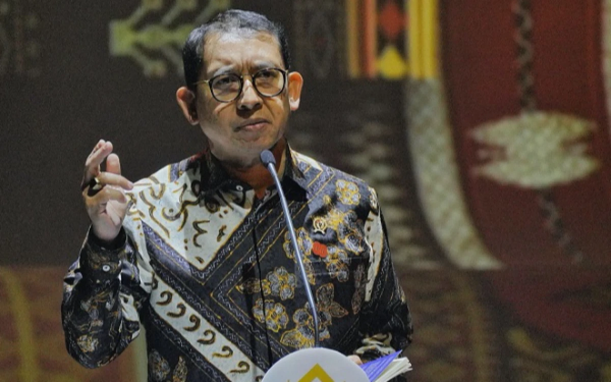Thumbnail Berita - Profil Fadli Zon, Menteri Kebudayaan Berdarah Minang yang Gemar Koleksi Keris