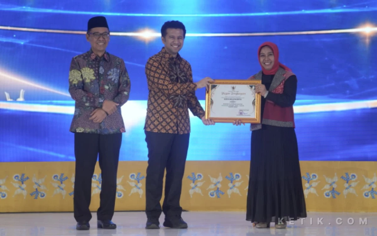 Thumbnail Berita - Dua Tahun Berturut-turut, Kota Mojokerto Juara Umum Fesyar Regional Jawa