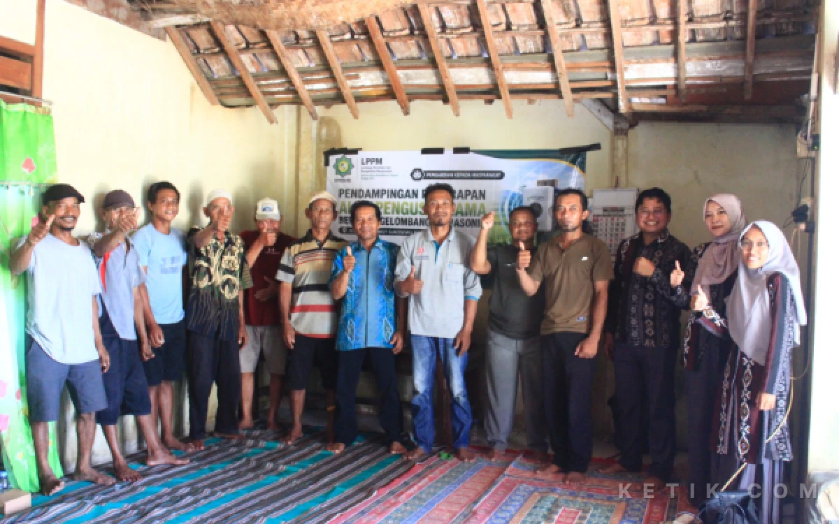 Thumbnail Berita - Teknologi Ultrasonik Bantu Petani Hadapi Hama Tikus, Tim PKM UNUGIRI Gandeng Poktan Bojonegoro