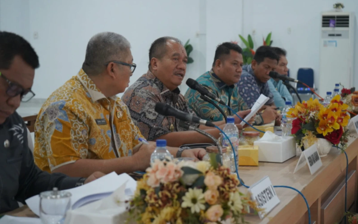 Thumbnail Berita - Bupati Asahan Pimpin Rakorpem Bahas Persiapan HUT ke-81 RI dan Program Prioritas 2027