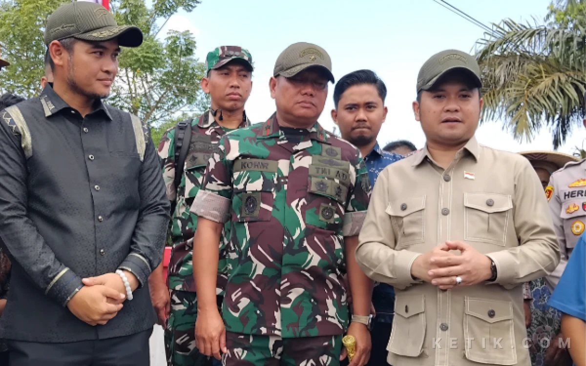 Thumbnail Berita - Slamet Ariyadi: Industrialisasi Prioritas, Provinsi Madura Tetap Diperjuangkan