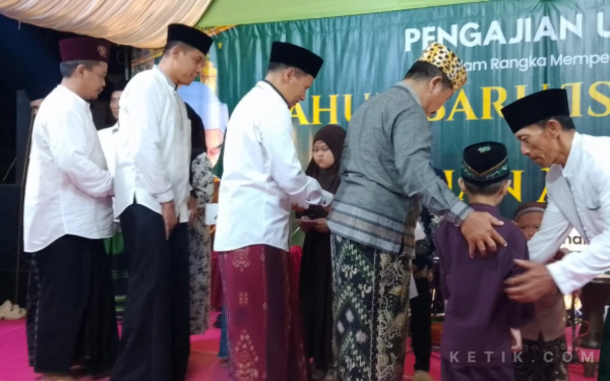 Thumbnail Plt Bupati Tulungagung Hadiri Peringati Tahun Baru Islam Dusun Bonsari Betak, Gelar Pengajian Umum dan Santunan Anak Yatim