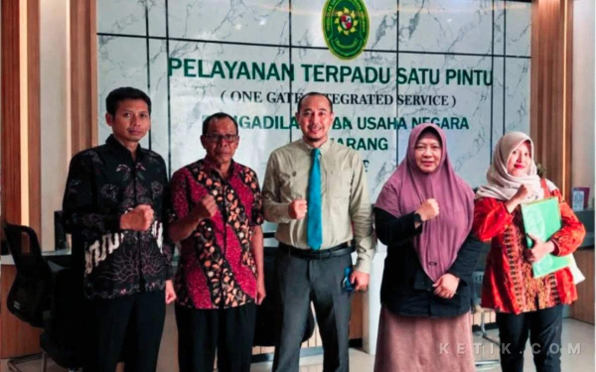 Thumbnail Berita - Sengketa Pencopotan Eks Sekdes, PT TUN Surabaya Menangkan Kades Kalisabuk