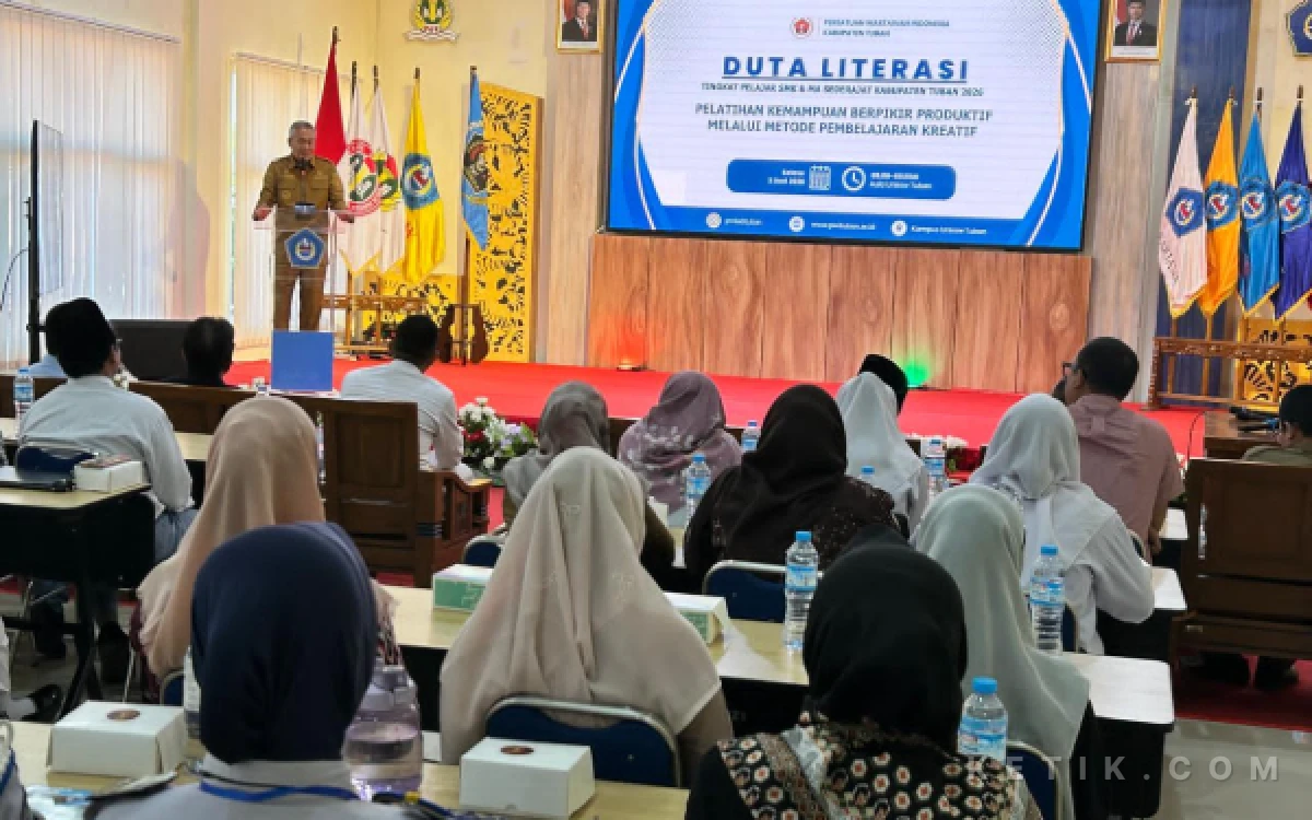 Thumbnail Berita - Duta Literasi PWI Tuban Dibuka Wabup, Peserta SMA/SMK Sederajat Dibekali 4 Materi Kekinian
