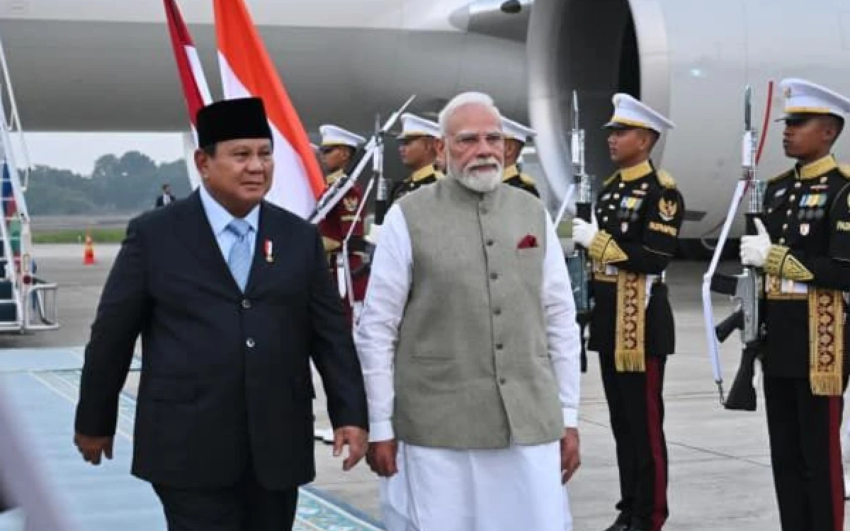 Thumbnail Berita - Usai Lepas PM Singapura, Prabowo Sambut PM India Narendra Modi di Jakarta