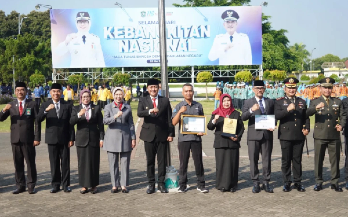 Thumbnail Hadir Dalam Upacara Harkitnas, Ini Komitmen Ketua DPRD Lumajang