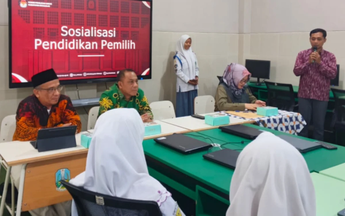 Thumbnail Berita - Pemilih Muda Bukan Sekadar Angka, Anggota DPRD Sidoarjo Beber Kriteria Calon Pemimpin