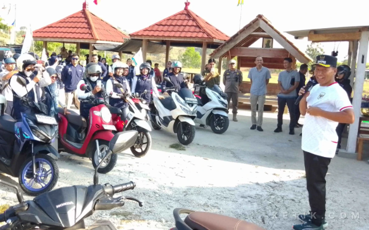 Thumbnail Berita - Perkuat Silaturahmi dan Kepedulian Lingkungan, Plt. Bupati Tulungagung Lepas Ratusan Peserta Touring HUT Ke-19 PKH