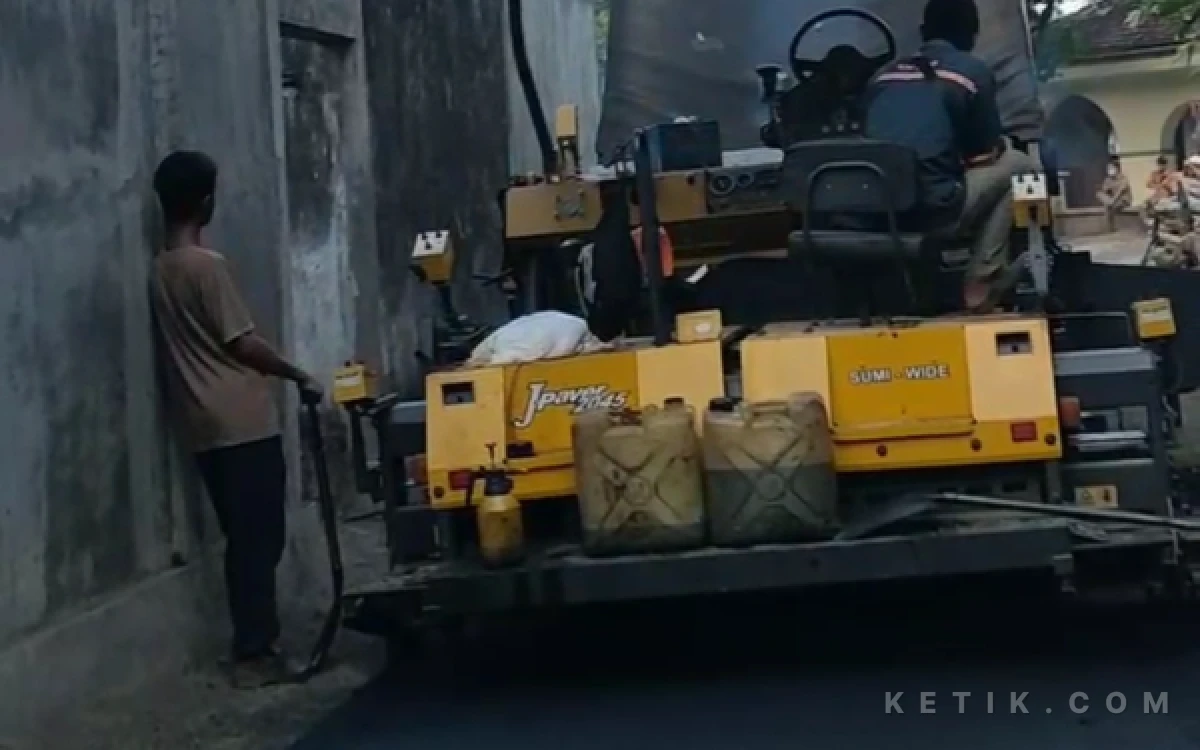 Thumbnail Berita - Jalan Dusun Karang Rejo Bondowoso Rampung, Warga Sambut Antusias Perubahan Infrastruktur