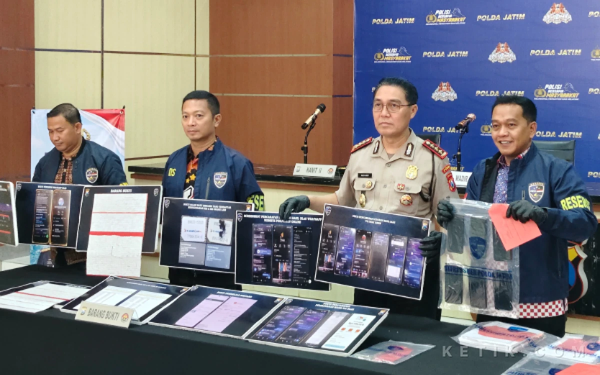Thumbnail Berita - Polda Jatim Ungkap Kasus Judol Online Jaringan Internasional, Pelaku Raup Keuntungan Rp1 Miliar