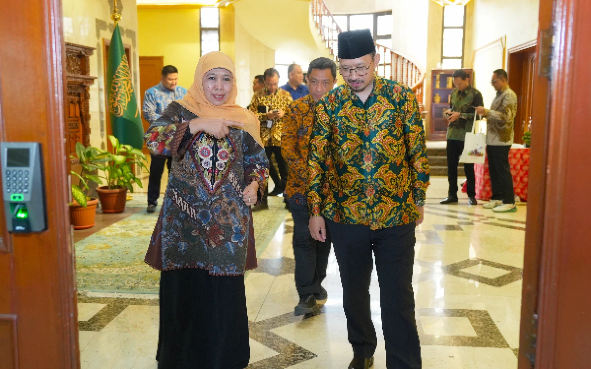 Thumbnail Berita - Misi Dagang di Jeddah, Gubernur Khofifah Lakukan Kunjungan Kehormatan dengan KJRI Perkuat Pasar Global