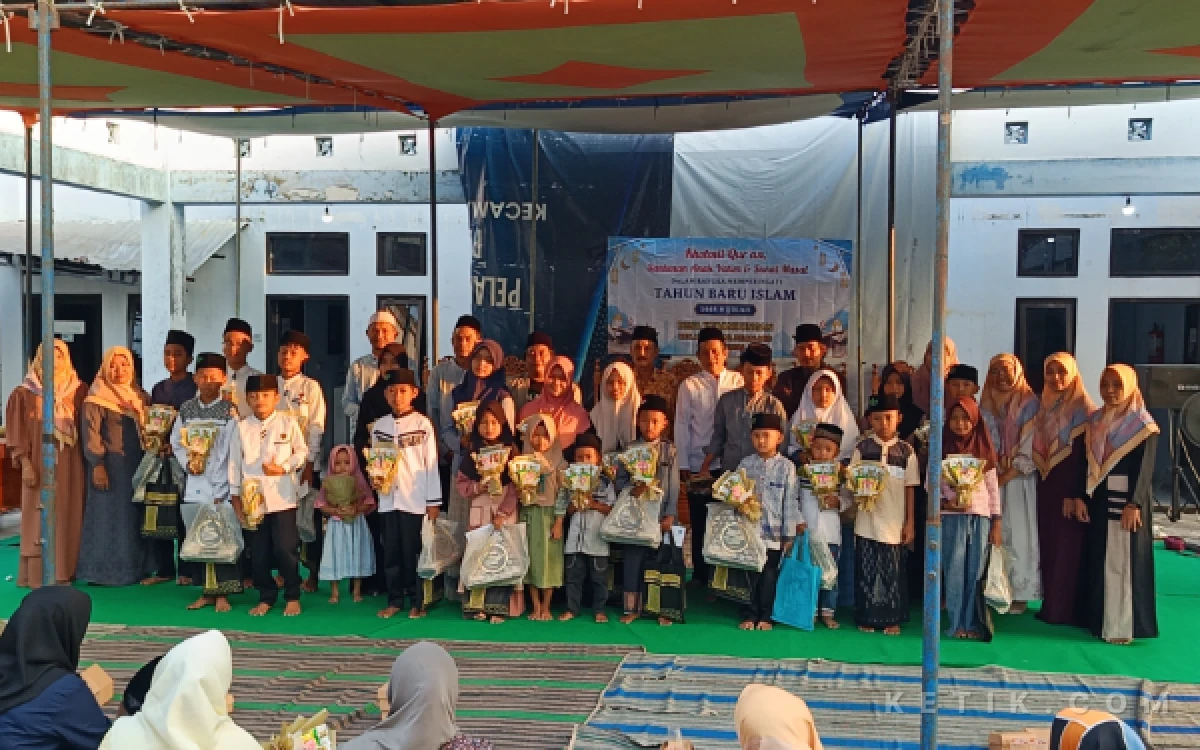 Thumbnail Berita - Peringati Tahun Baru Islam, Pemdes Kebandungan Pemalang Santuni 26 Anak Yatim dan Gelar Sunat Massal