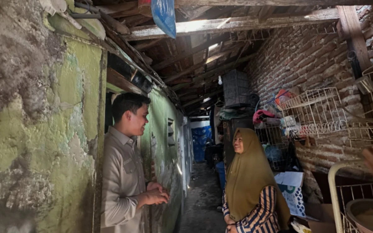 Thumbnail Berita - Cahyo Harjo Temui Penerima BSPS di Surabaya, Dorong Perbaikan Rumah Layak Huni