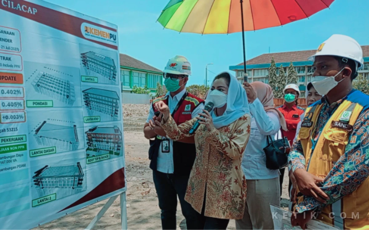 Thumbnail Berita - Hadapi Potensi Tsunami, Novita Wijayanti Gandeng Kementerian PU Bangun Shelter Rp83 Miliar di Cilacap