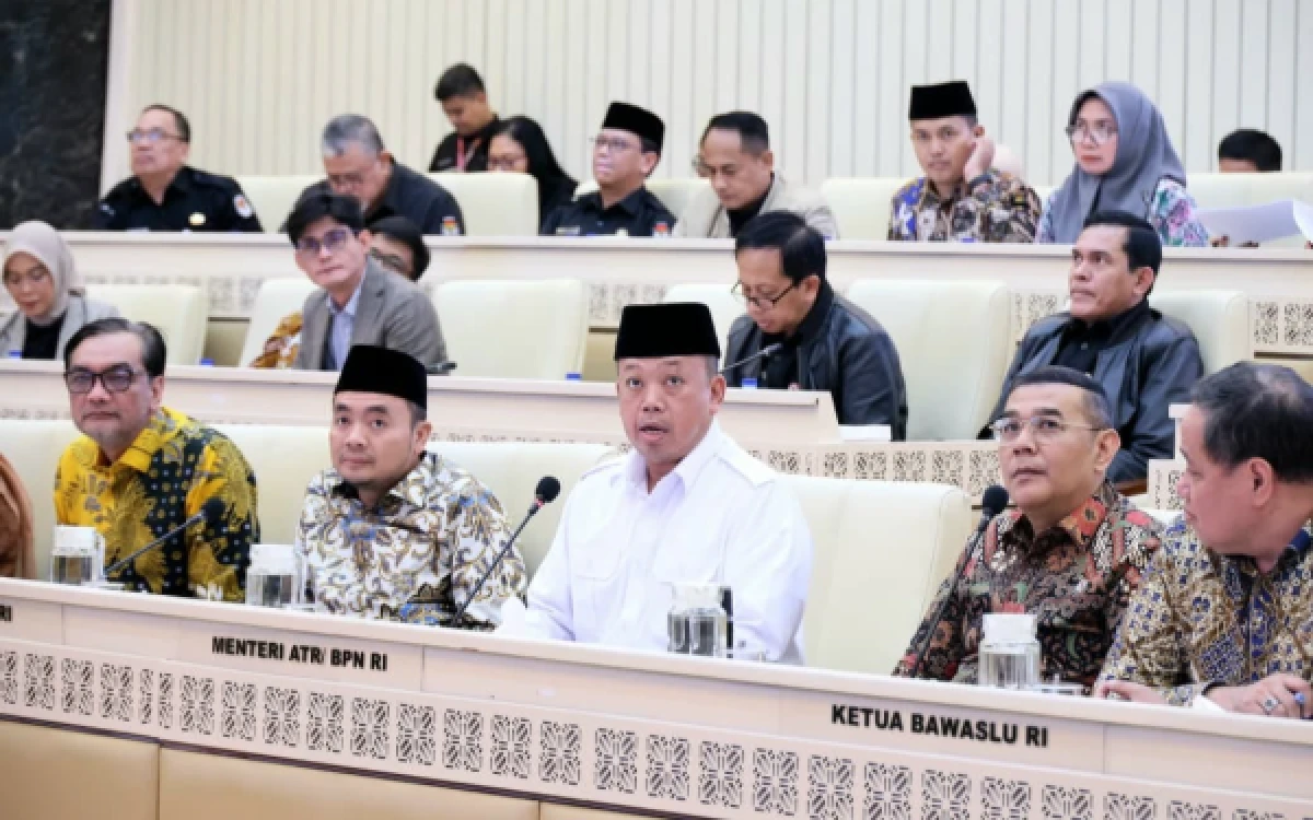 Thumbnail Realisasi Anggaran Kementerian ATR/BPN Tahun 2025 Dilaporkan kepada Komisi II DPR RI