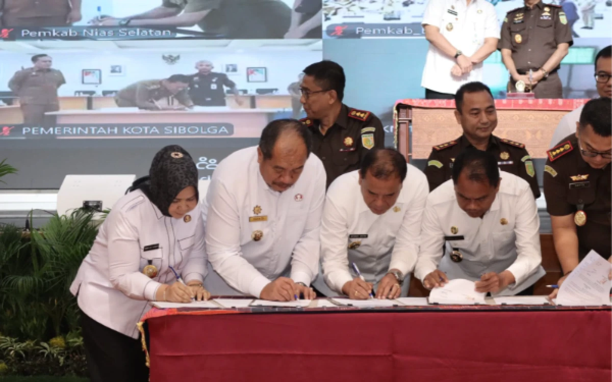 Thumbnail Berita - Hadiri Jaksa Sahabat Pendidik Bupati Asahan Penandatanganan Nota Kesepahaman