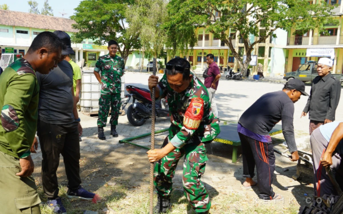 Thumbnail Berita - Bukan Sekadar Olahraga, Kodim 0813 Bojonegoro Bangun Fasilitas Garjas untuk Cetak Santri Calon Prajurit TNI