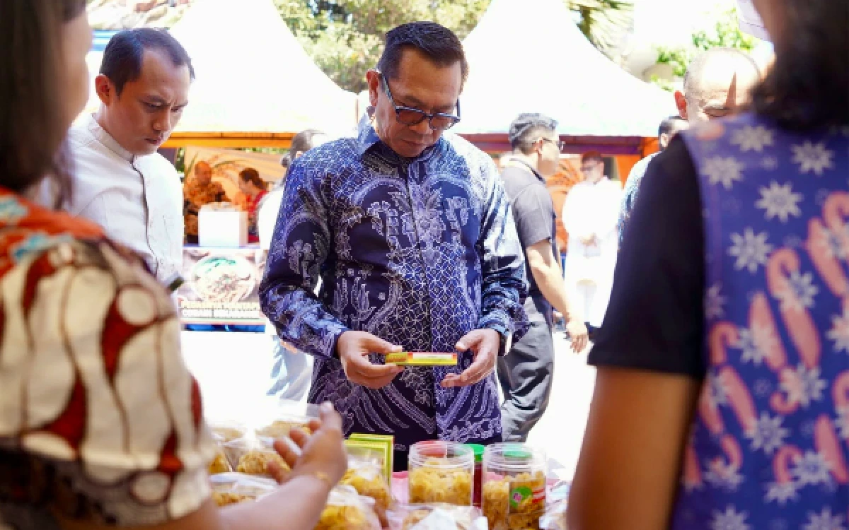 Thumbnail Berita - Hari Pangan Sedunia, Wali Kota Batu Cak Nur Ajak Warga Jaga Lingkungan dan Dukung UMKM