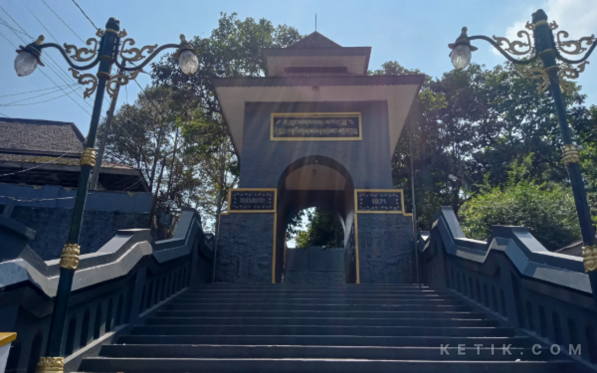 Thumbnail Berita - Gunung Kawi Sedang Naik Daun, Ini Dua Rute Menuju Lokasi dari Kota Malang