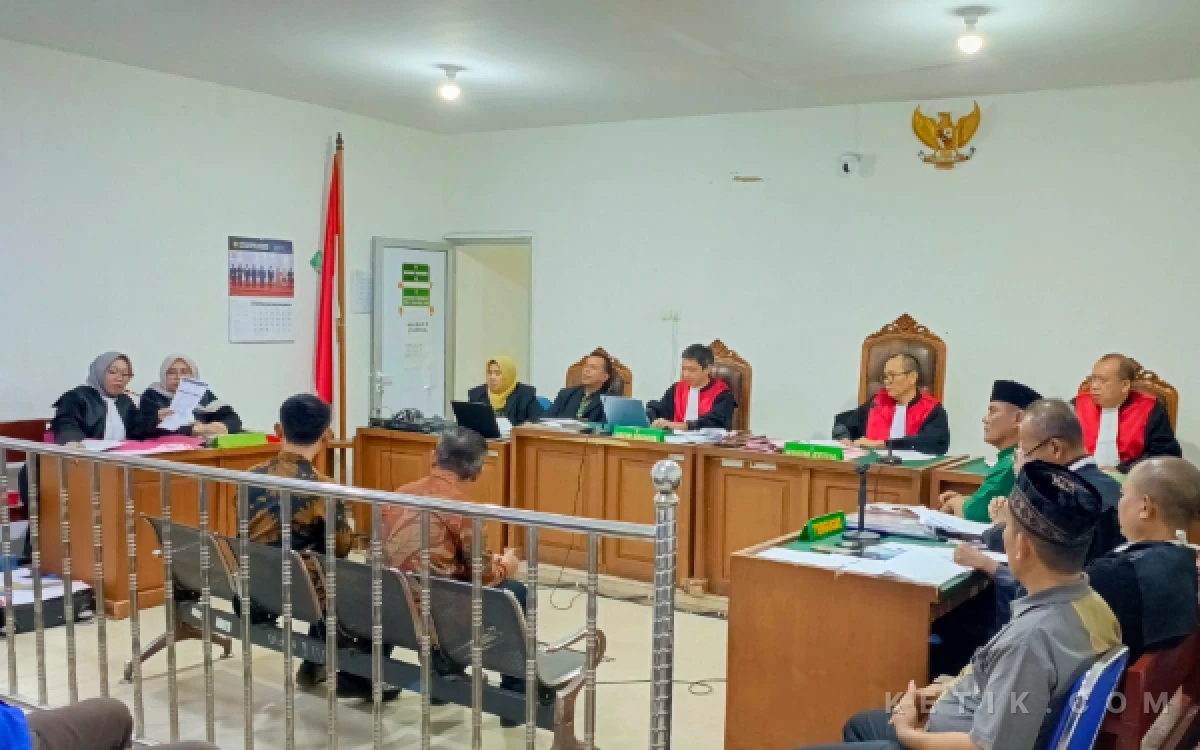 Thumbnail Berita - "Secara Prosedural, Itu Salah", Keterangan BM BSI di Sidang Korupsi KUR Petani Tambak OKI