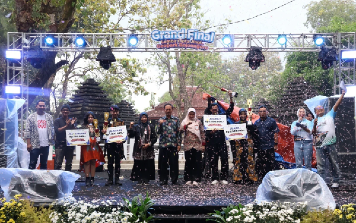 Thumbnail Berita - Grand Final Lomba Cipta Jingle Geopark Bojonegoro Digelar di Kayangan Api, Perkuat Branding Menuju UGGp