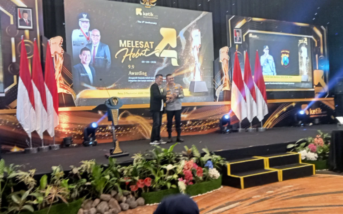 Thumbnail Berita - Kapolresta Sumenep Raih 9.9 Awarding Ketik.com, Jajaran Kapolsek Sampaikan Apresiasi