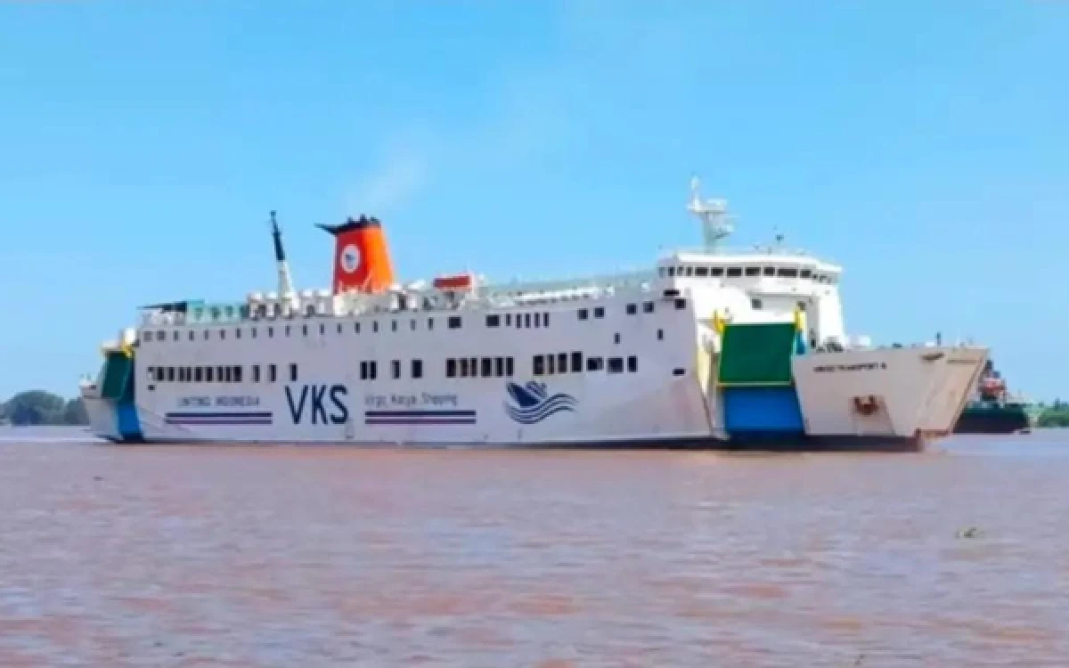 Thumbnail Berita - Breaking News! Kapal Virgo Transport 8 Terbalik di Laut Jawa, 1 Orang Meninggal dan Ratusan Masih Dicari
