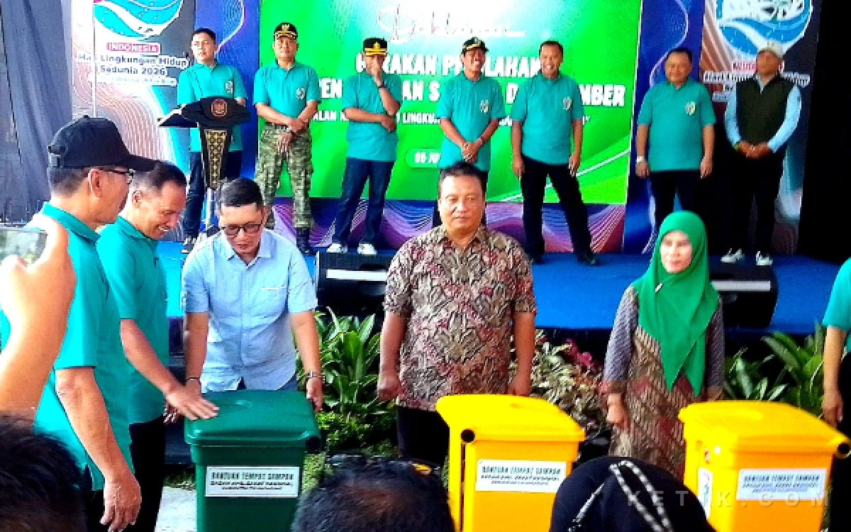 Thumbnail Berita - Langkah Nyata untuk Bumi, Plt Bupati Tulungagung Berharap Kelurahan Kepatihan Jadi Pilot Project Pengolahan Sampah