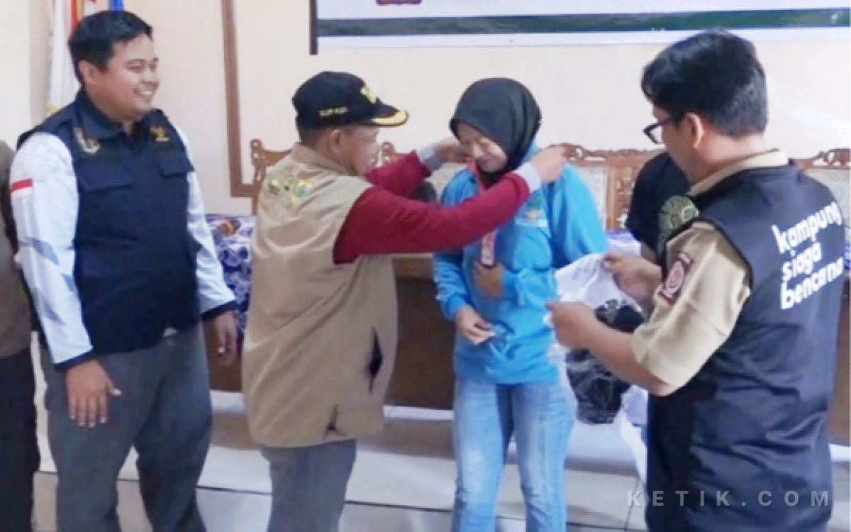 Thumbnail Berita - Kemensos Bentuk Kampung Siaga Bencana di Penakir Pemalang, Warga Dilatih Mitigasi