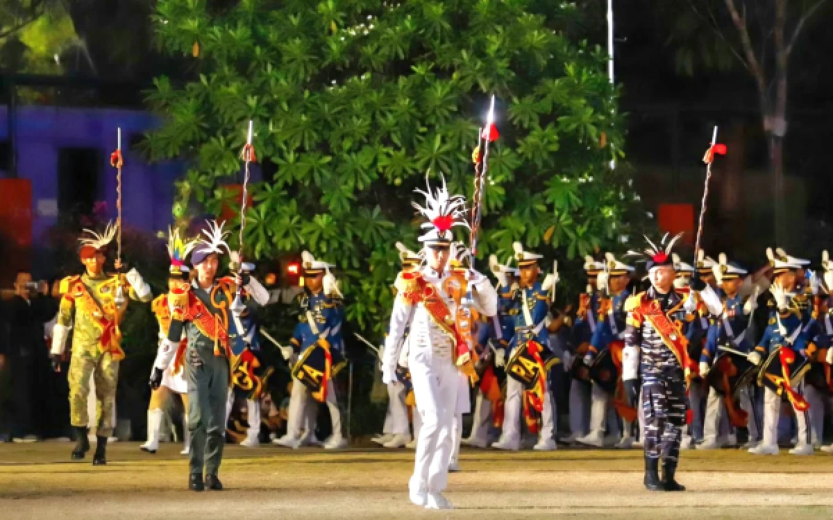 Thumbnail Berita - Apel Hari Pramuka ke-65 Kwarda Jatim, Drum Band Swara Nala dari Malang Jadi Pusat Perhatian