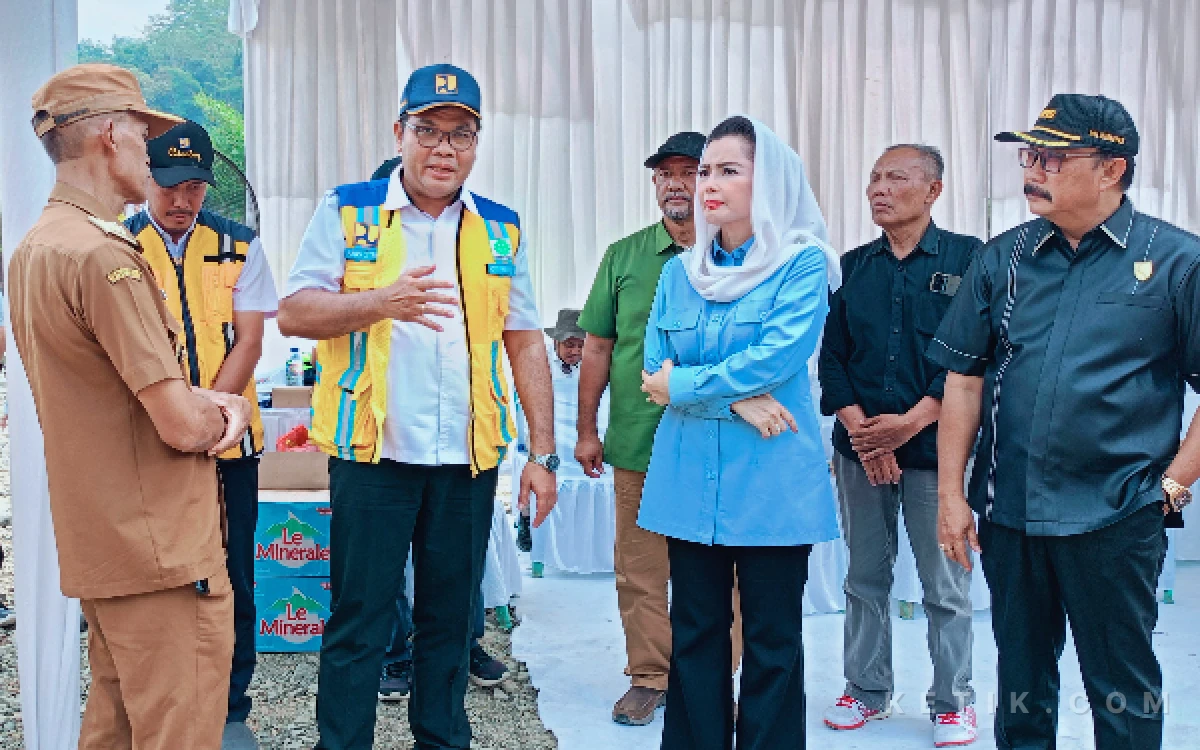 Thumbnail Berita - Legislator Novita Wijayanti Tinjau Pembangunan Prasarana Pengendalian Banjir Sungai Cirajayu Cilacap