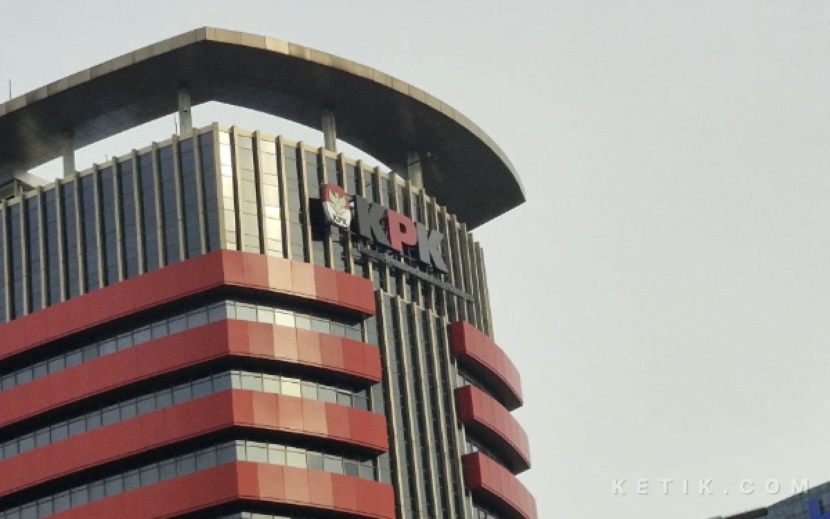 Thumbnail Berita - KPK Didesak Segera Tahan Satori dan Heri Gunawan dalam Kasus CSR BI-OJK